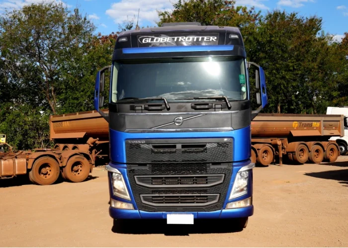 13 Volvo FH 460 8x2 Globetrotter 2021 1_1x