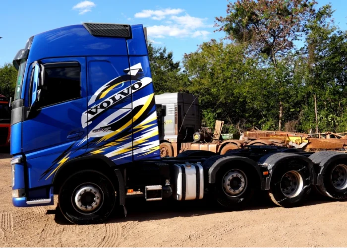 15 Volvo FH 460 8x2 Globetrotter 2021 1_1x